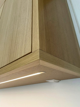 oak cupboard 